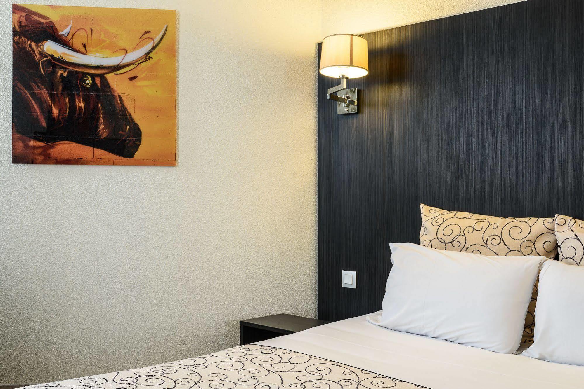 Le Hotel 4*
